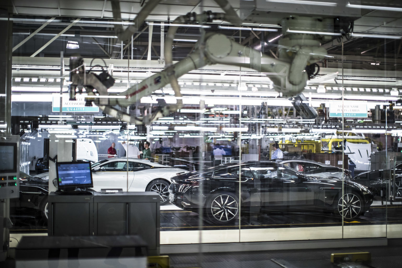 087_DG_AML_April2017